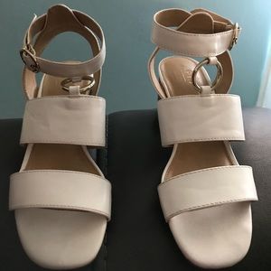 APT.9 shoes block heels